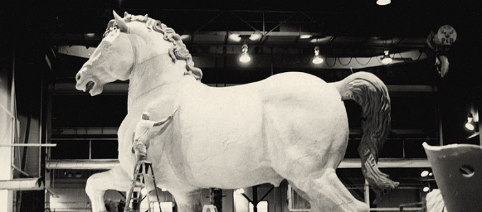 Artist Jay Lindsay enlarging the da Vinci Horse sculpture.